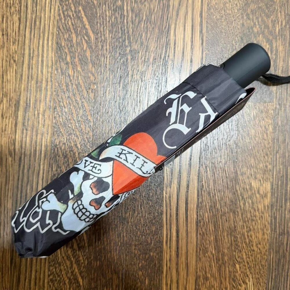 ed hardy umbrella with skulls & hearts design y2k (NWT)